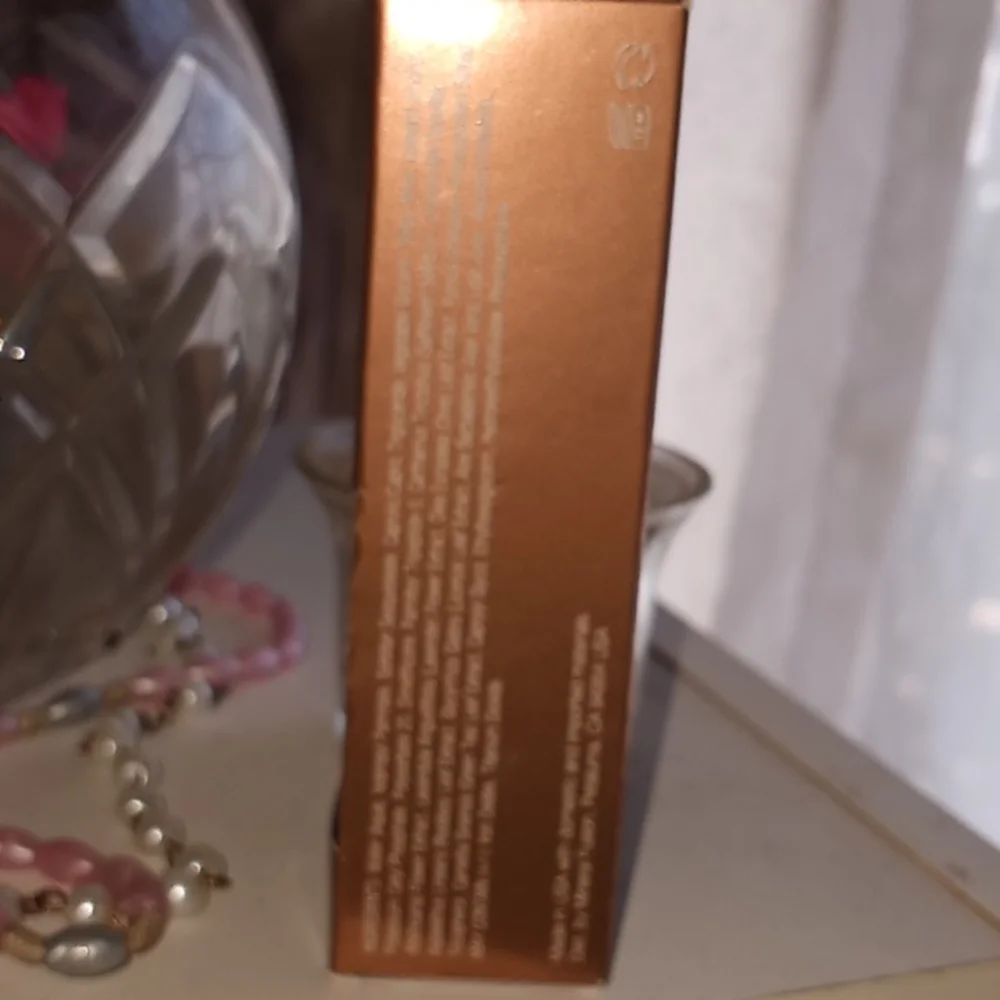 New Mineral Fusion Liquid Foundation - Picture 2 of 5
